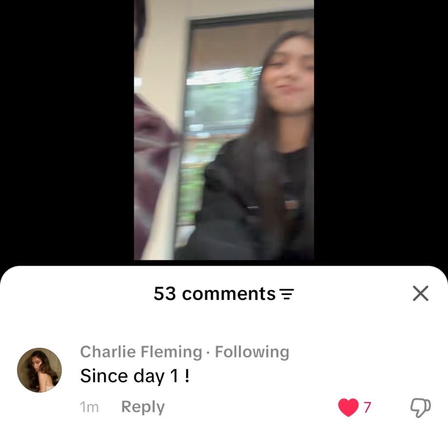 ceceyg_'s tweet photo. The post:                   The comment:

Chacha anong since day 1 ha !! Magkita na kayo please my CharWayCo trio 💕 https://t.co/N5utVrMeqE