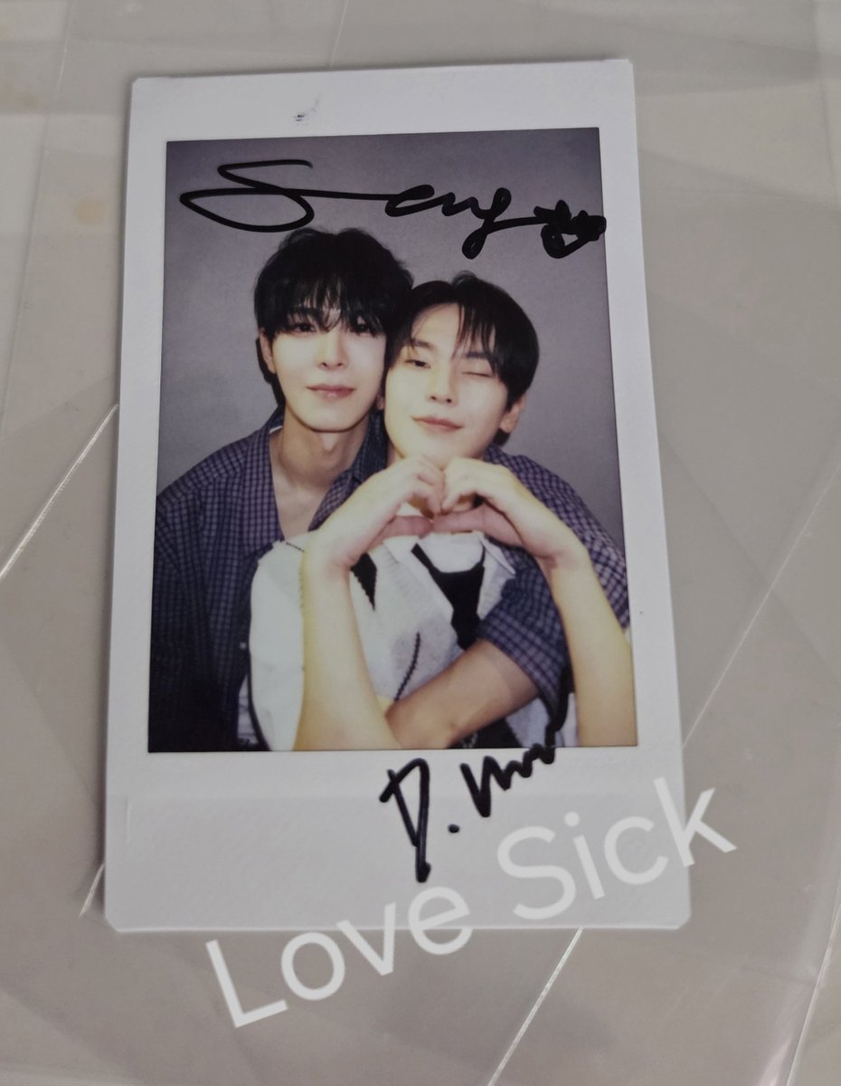 winggggg529's tweet photo. 내 첫 싸폴 🐶🦊❤️
보자마자 소리지름............

@studio_oak_kr 🫂💚💙
#Summertime #성인호 #김도민 https://t.co/d4fYY9xHX4
