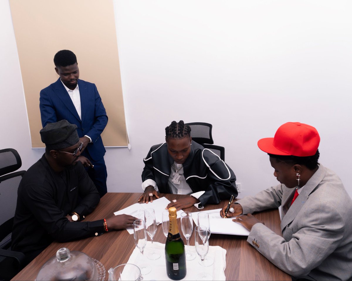 zinoleesky01's tweet photo. First  Zinodict music signee

This one Dey para ooo … New music midnight…. 
         @Waziyungg https://t.co/pkPgc77dwF