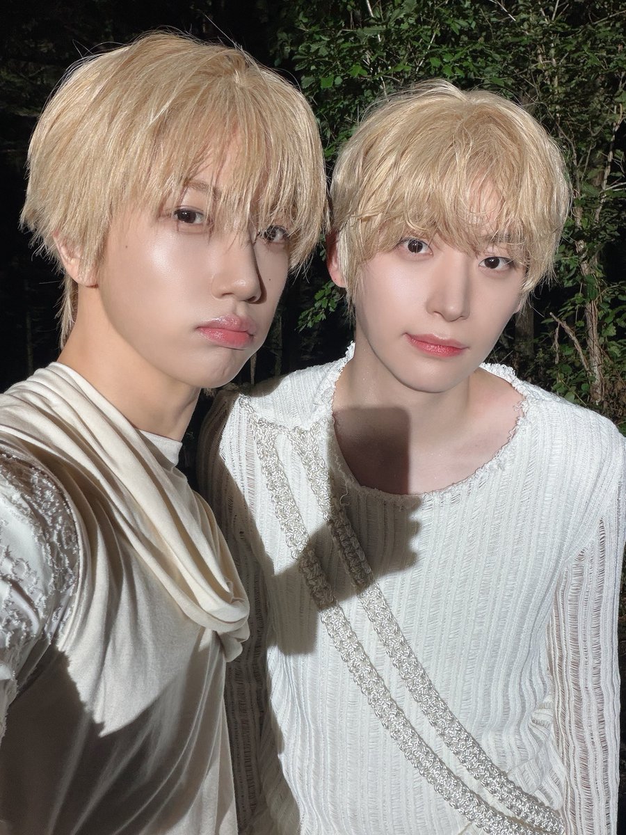 CRAVITY_twt's tweet photo. 손님? 혹시 빨간색 토마토를 하얗게 드셔보시지 않겠습니까?
#원진 #구 https://t.co/F3AEAv5HWU