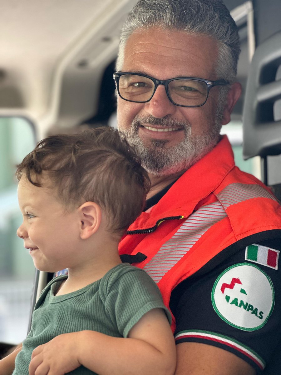 Anpasnazionale's tweet photo. 🧡👵👴 Oggi è la #FestaDeiNonni ! https://t.co/kdym9IpH6D