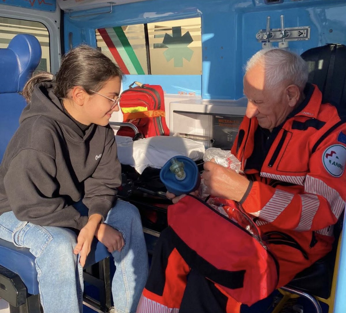 Anpasnazionale's tweet photo. 🧡👵👴 Oggi è la #FestaDeiNonni ! https://t.co/kdym9IpH6D