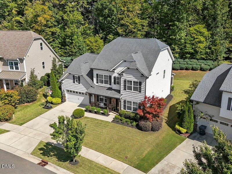 McCormickTeamRE's tweet photo. 255 Empress Road, Hillsborough, NC, 27278
5 bed | 3.5 bath 3071 Sq. Ft.
Active | 650000
https://t.co/u7GIejvFJb
255 Empress Road offers the total package - style, thoughtful upgrades, flexible living spaces, and a wooded backdrop in the highly convenient Waterstone Estates.... https://t.co/7GrHkq7MpH