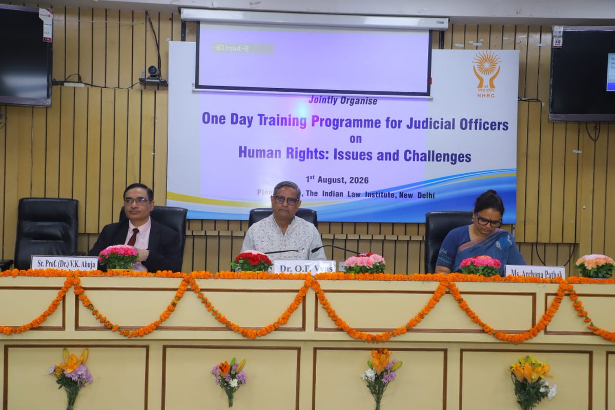 DCPCR's tweet photo. Hon’ble Chairperson Om Vyas at the Pan India Training Programme of District Judges with Prof. V. K. Ahuja, Director, ILI, and Ms. Archana Pathak Dave (@pathak_dav), Additional Solicitor General of India, focusing on human rights, justice, and dignity.

@LtGovDelhi 
@gupta_rekha https://t.co/8ALVvyhJ2z
