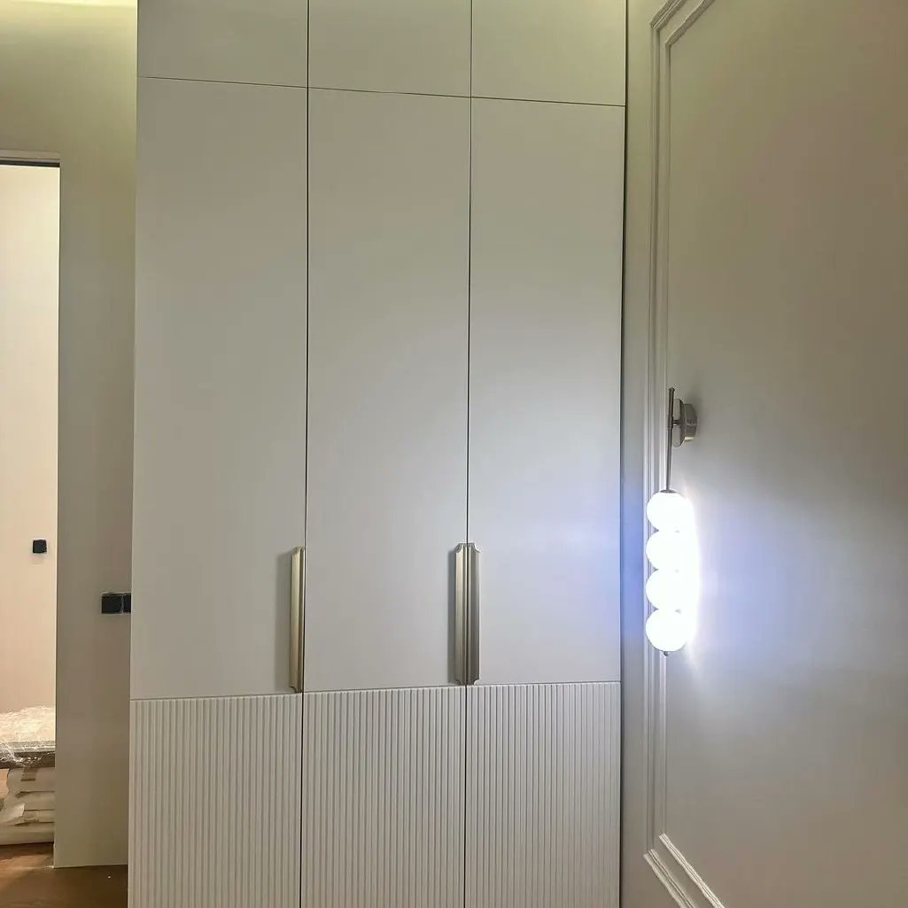 agusti04's tweet photo. Wardrobe with stylish milled inserts on the fronts. Looking for quality furniture at an affordable price? We make kitchens, hallways, bathroom furniture, beds, sofas, wardrobes, and more. Custom designs, reliable materials, fair prices, quality https://t.co/2xJG6ORHfn
