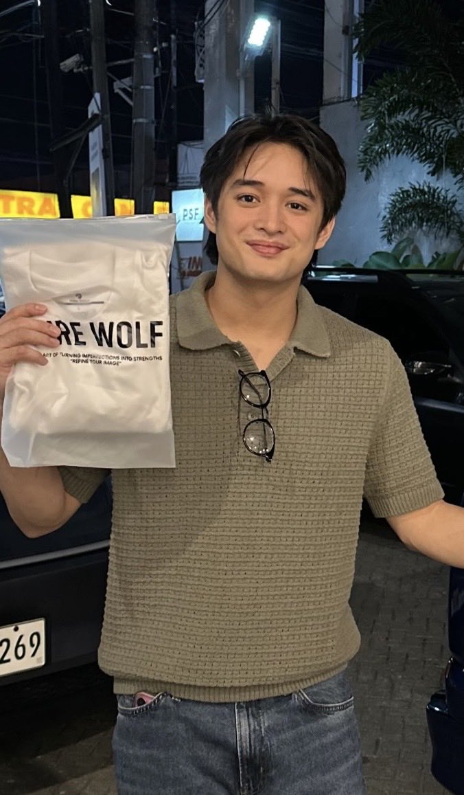 penseeclaire_'s tweet photo. wala tayong magagawa, bagay talaga https://t.co/Yu4cVElXxA