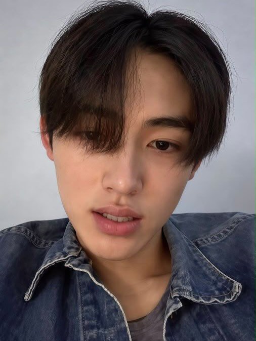 encoer7's tweet photo. hi, #coertwt!! 
Ash here, d-3 of looking for interactive #moots <3

— she/her
— infp
—  sean &amp; james, ot5 biased
— longtime #stantwt / #kpoptwt resident
— here for cortis, loud when it matters
.
♡ &amp; ↻ are appreciated!

#moothunt #coerville #coer https://t.co/vPvDQ1agCQ