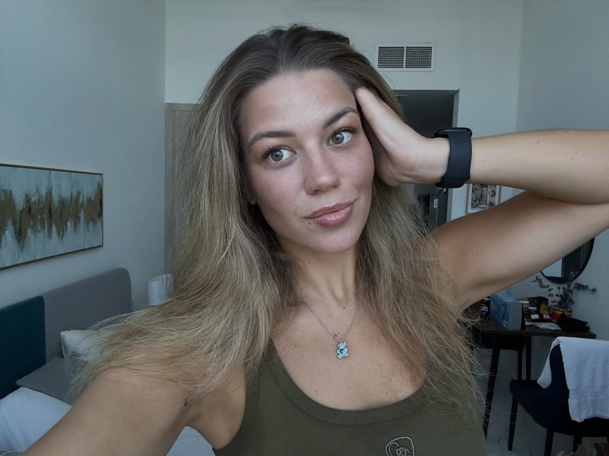 ggkoy12's tweet photo. 26, unfiltered. “I’ve never seen anyone experience life with such intensity as you. ” Learning to embrace it with ease and wisdom. I’ve gathered myself from fragments, without mourning the past. I truly believe 26 will be my prime year. https://t.co/yO8alfvnk9