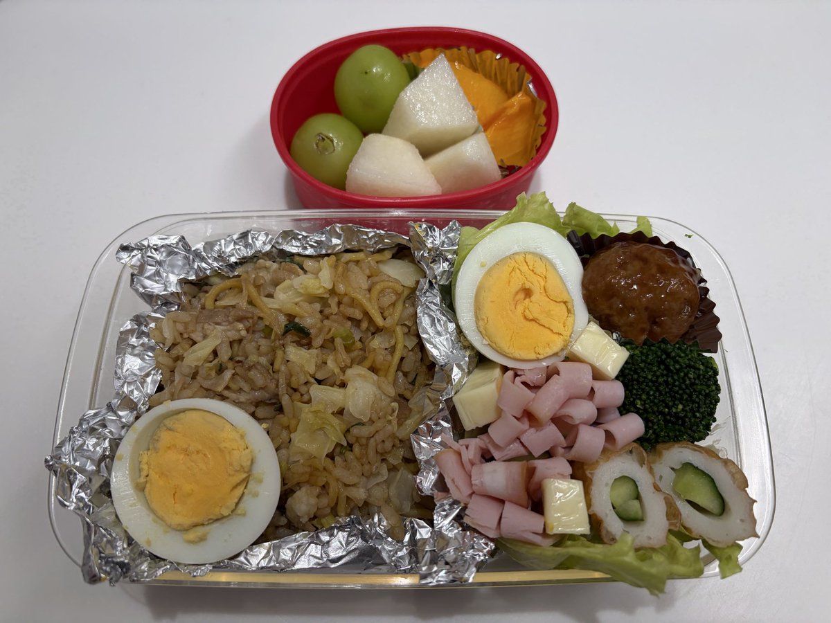 setsugeccarica's tweet photo. 久しぶりのお弁当日〜そばめし弁当にした https://t.co/CVmvF7Ubuz