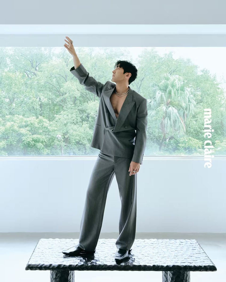 about_siwon's tweet photo. SIWON for Marie Claire Taiwan October 2026 Issue ✨️

An Issue That Concerns Us All

Every October, Marie Claire raises awareness of breast cancer through its Pink Run, encouraging the public to pay greater attention to this important issue. It is also one of the reasons we invited CHOI SIWON to be our cover star this month. Through his influence, we hope to inspire more people to see, understand, and engage with the cause.

According to members of the production team, the moment SIWON heard about the cover shoot, he expressed his strong desire to take part. Despite having an already packed schedule in Taiwan, he actively hoped the team could find a way to make time for the shoot.

When it comes to breast cancer, SIWON has never regarded it as an issue unrelated to him. His mother, his sister, and even the women he works alongside could all potentially be affected by breast cancer. And as a man, he believes he should also take an active interest in women’s health.

“Everyone is under a great deal of pressure these days, and our living environment has become increasingly complicated. It’s easy to overlook our own health,” SIWON says. “We should care for one another, remind each other to pay attention, and be more mindful of our own bodies.”

When it comes to breast cancer, the pressures of everyday life can often cause us to neglect our health. All the more reason to look out for one another, remind each other to take care of ourselves, and never forget to listen to what our bodies need.

This month’s issue is deeply connected to the theme of “love.” And in CCHOI SIWON, perhaps we once again see the simplest expression of what love can be: love is not merely about receiving; it is also about being willing to give, and responding to the needs of another person.

Read more
🔗https://t.co/kAfRSzdKOq

#시원 #SIWON #최시원 #CHOISIWON 
@siwonchoi