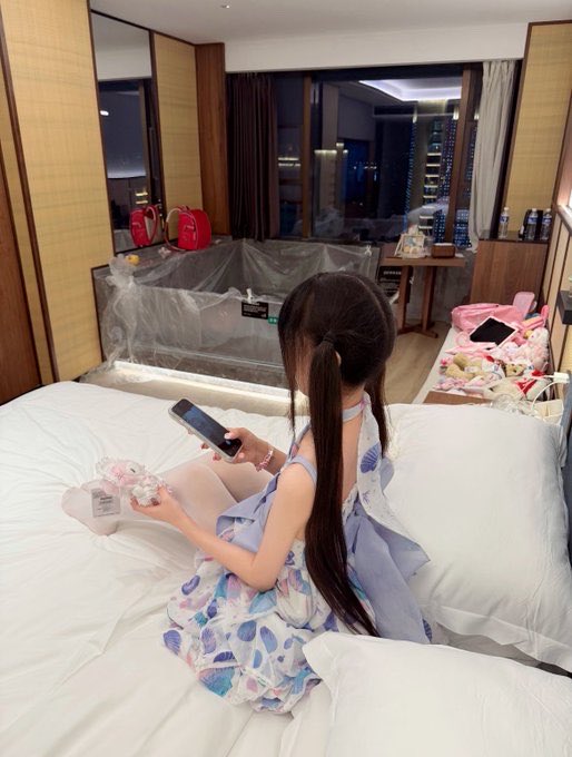 ashley56gg3's tweet photo. 国庆节有男生要来锐评我13的福嘛🥺                                                                

睡不着来X发泄了                    

流言1我真发！！ https://t.co/xNrQWUvXlg