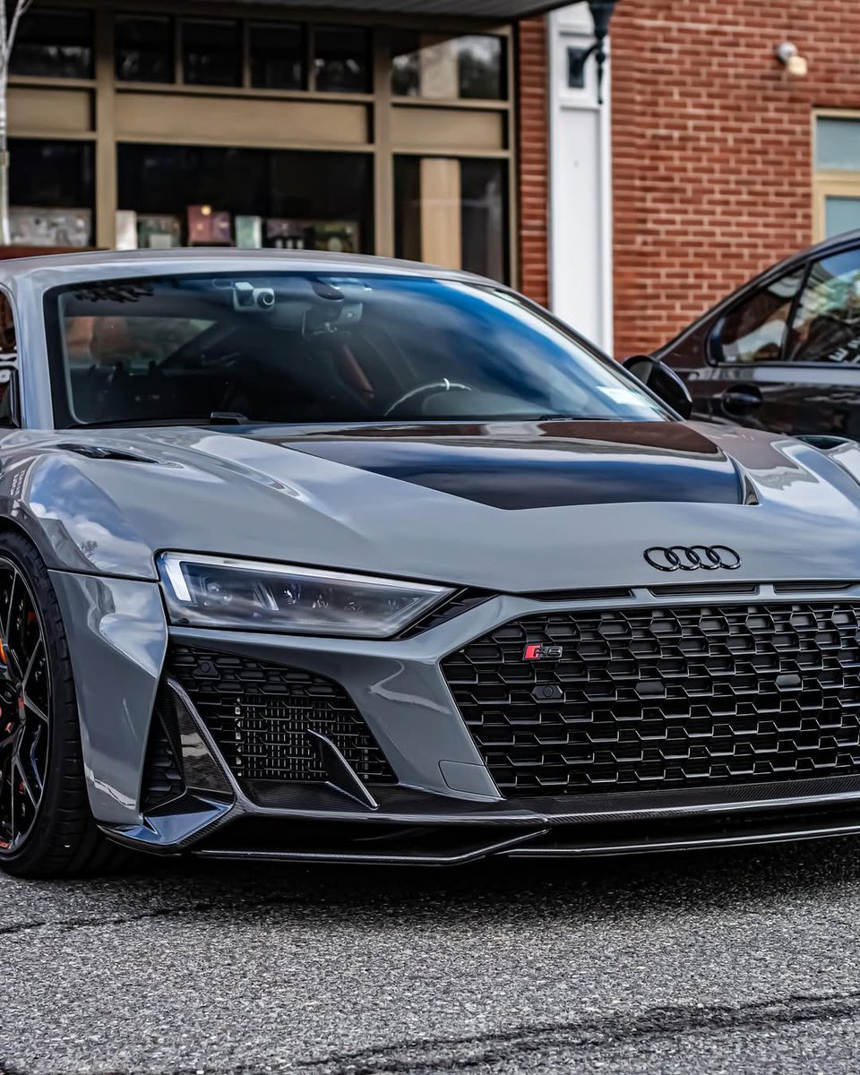 Silentboc's tweet photo. Audi R8 V10 🔥🔥🔥 https://t.co/qw6bnWKnDR