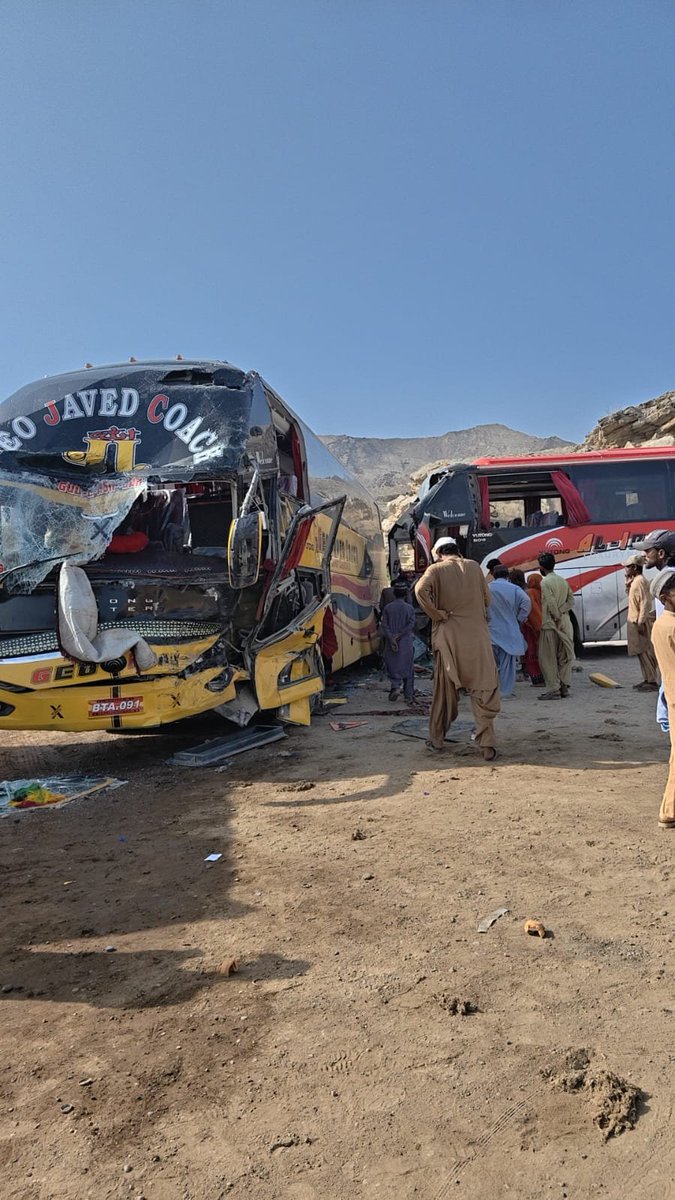 DinaishT's tweet photo. @PakSarfrazbugti @bakhtkakar43 @jamalidmg @HealthDepartme5 @cs_balochistan Today at around 4:00 PM, two coaches collided on the Coastal Highway. Due to the lack of proper emergency resources, local people stepped forward and provided first aid to the injured and helped those in need.
Plz take immediate actions https://t.co/b5Xngv4eX4