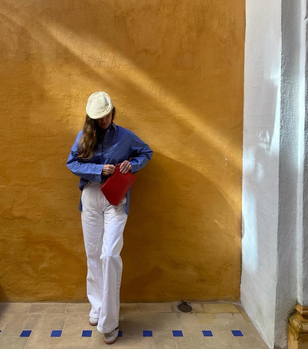 Sarahnmcb34's tweet photo. I couldn’t miss a photo with this wonderful color combination at the Alcázar. https://t.co/NLg17bVeLy
