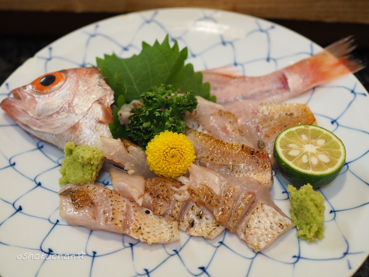 oshakuchan's tweet photo. ボスとのデート❣️
行きつけの十三のお寿司屋さんにて

ノドグロさんのお刺身、マジ美味しかったです！すんごい脂のってますのん！
こちらは、ミラーレス一眼にて

 #OLYMPUS  
 #pl10
 #写真の奏でる私の世界 
 #キリトリノセカイ https://t.co/KM38G8eqBj