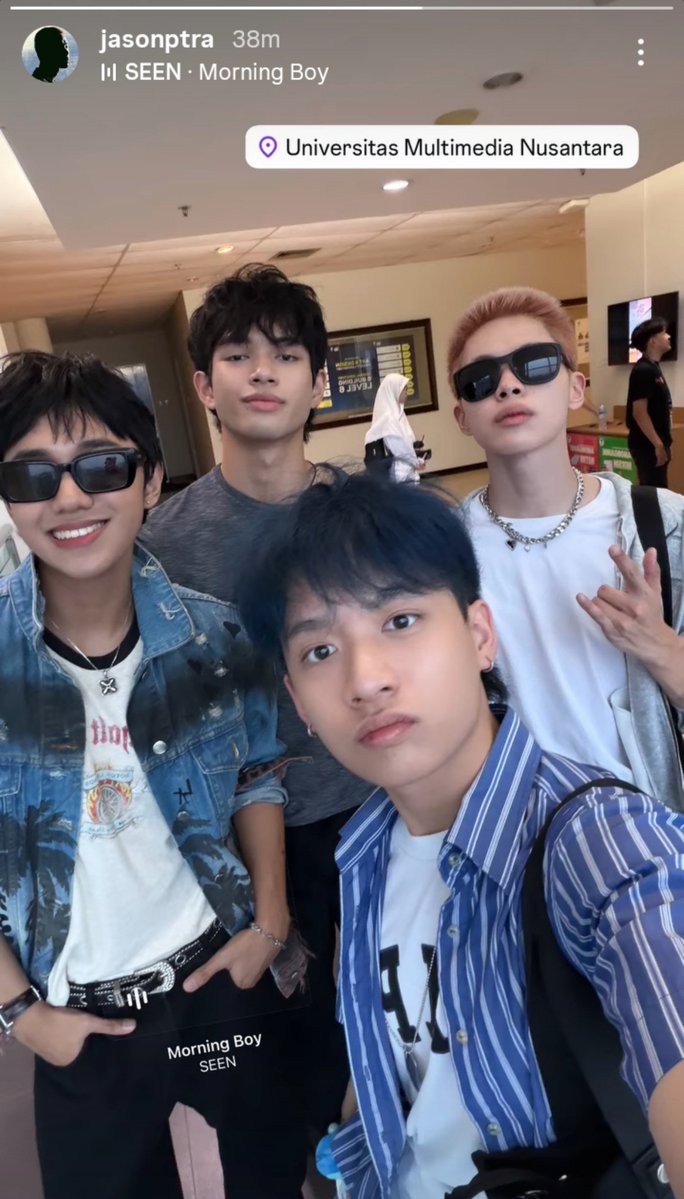 serenmaderiwoo's tweet photo. Cakep semua, tapi tau kan salfok ke siapa😵‍💫

Makasih fotonya, Jason😌🙏🏻 https://t.co/EG9i2Ip550