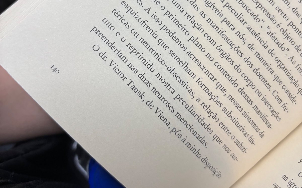 melissamarianor's tweet photo. Mas esse namorado da Lara Tausk é velho mesmo até o Freud conhecia ele https://t.co/WDrsQmC6sI