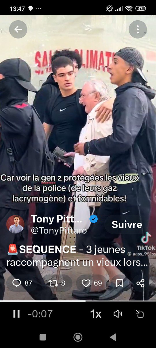 ceksyoner's tweet photo. @toinoune_62 Et LFI te vend ça des petits anges qui protègent les anciens 
😂😂😂
Qui a part leurs mongols d électeurs peuvent y croire https://t.co/iBwdVOUrU9