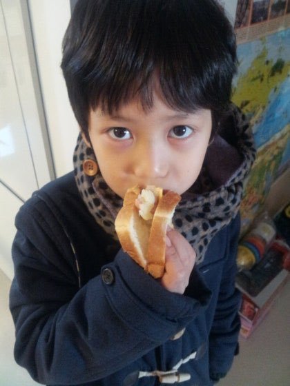 joohe0n10ii's tweet photo. 김주호 어릴때 표정봐ㅠㅠ너무 귀여웤ㅋㅋㅋㅋㅋㅋ https://t.co/8VrKXY7Mpd