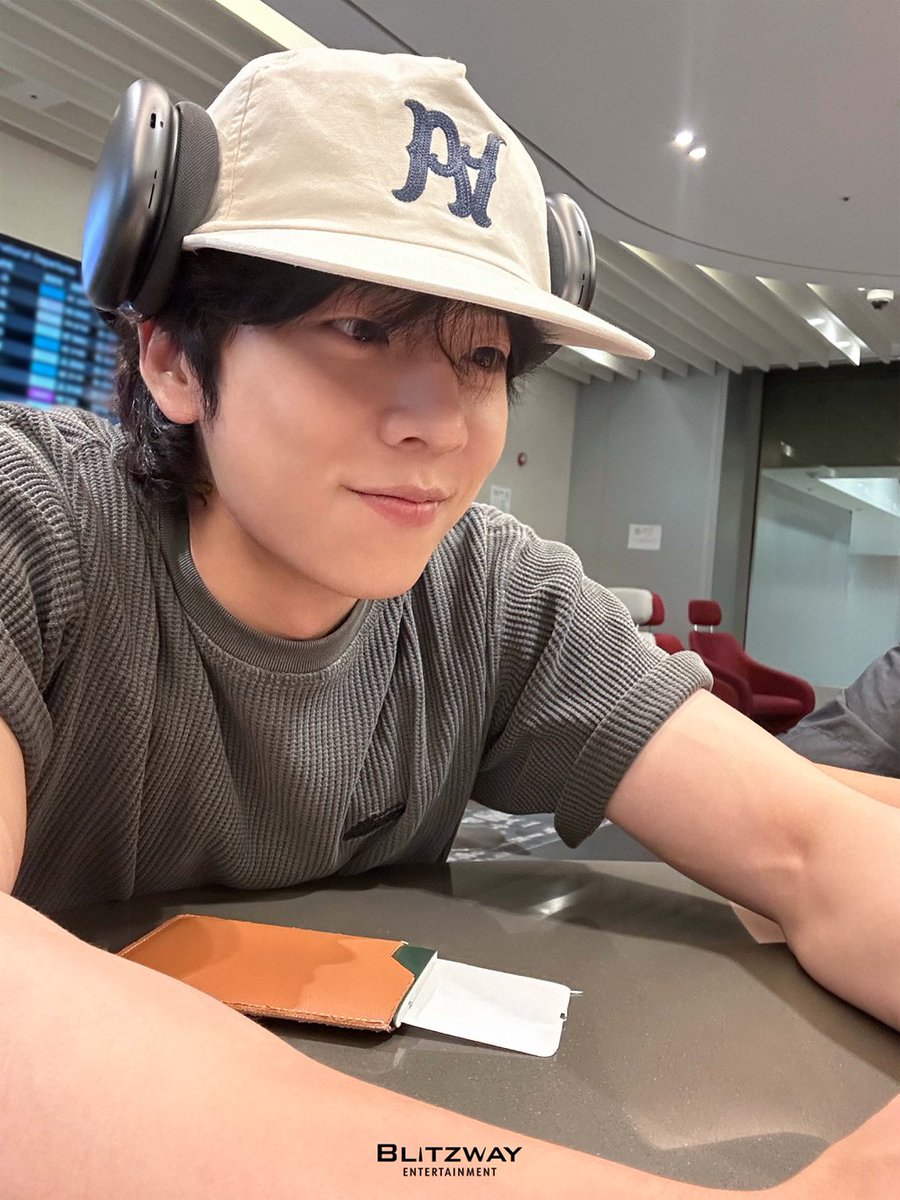 xfallinlxve's tweet photo. 아니이거지금봣는데개조으네......
왜삐삐안쳐주셧나여트친님들 https://t.co/fMriZ0iINJ