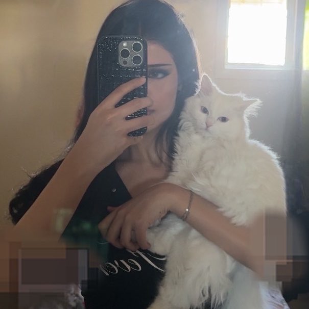 lloveern's tweet photo. Forever my babyyy https://t.co/BO9DpaWNnN