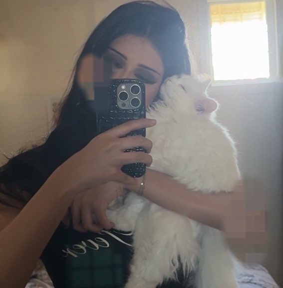 lloveern's tweet photo. Forever my babyyy https://t.co/BO9DpaWNnN