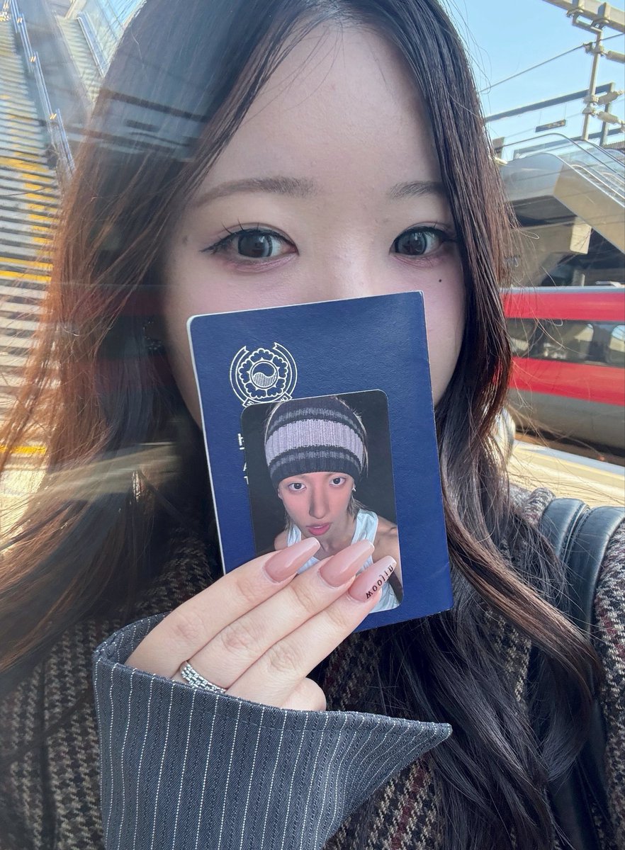 gigi308__'s tweet photo. 롱샷🤞🏻해투✈️🌎에 내가👼빠지면😭party🎉🪩가 아니지 ♡ https://t.co/hvz1caJvKL