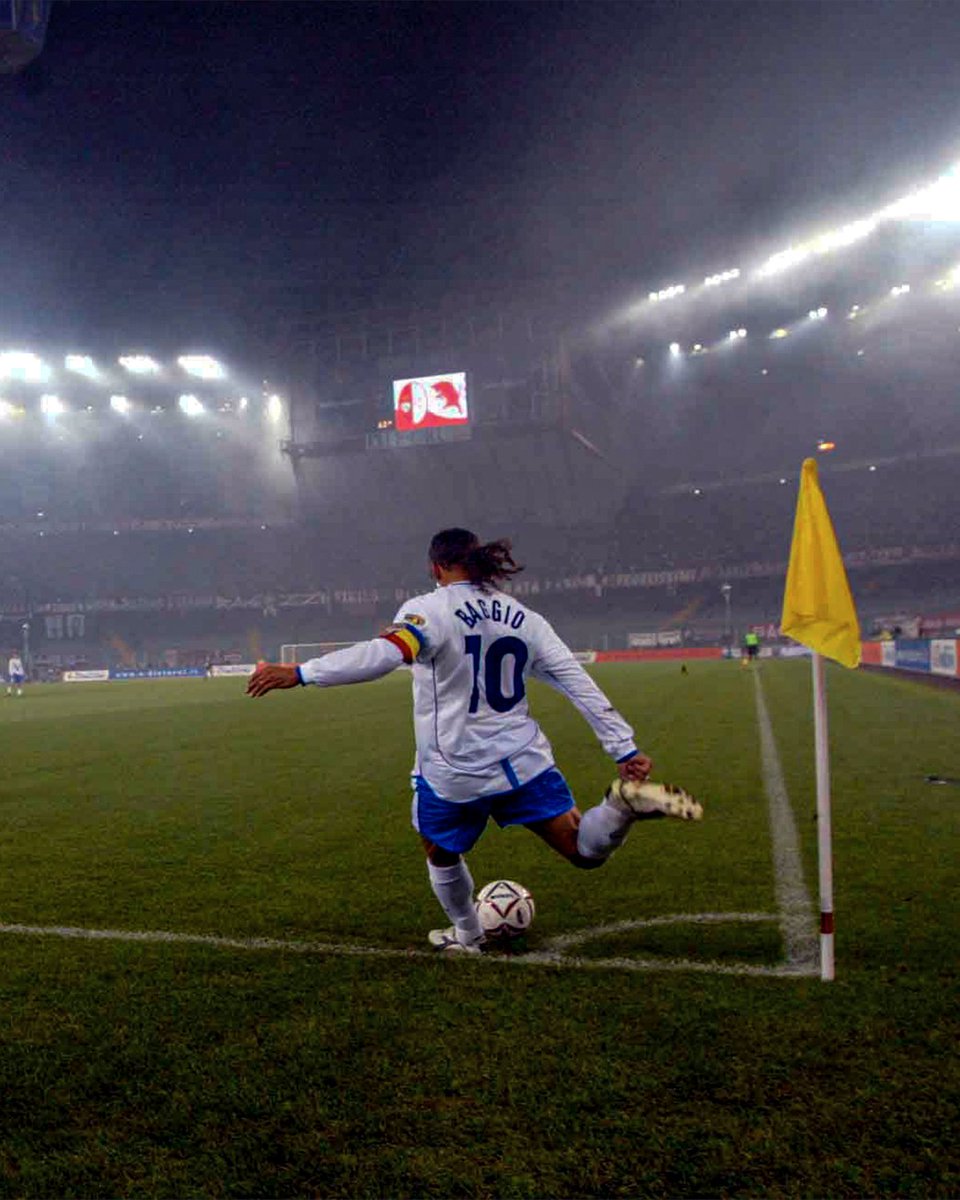 SerieA_EN's tweet photo. To celebrate October… who’s your favourite No. 10 ever? https://t.co/9dtLg39CZY