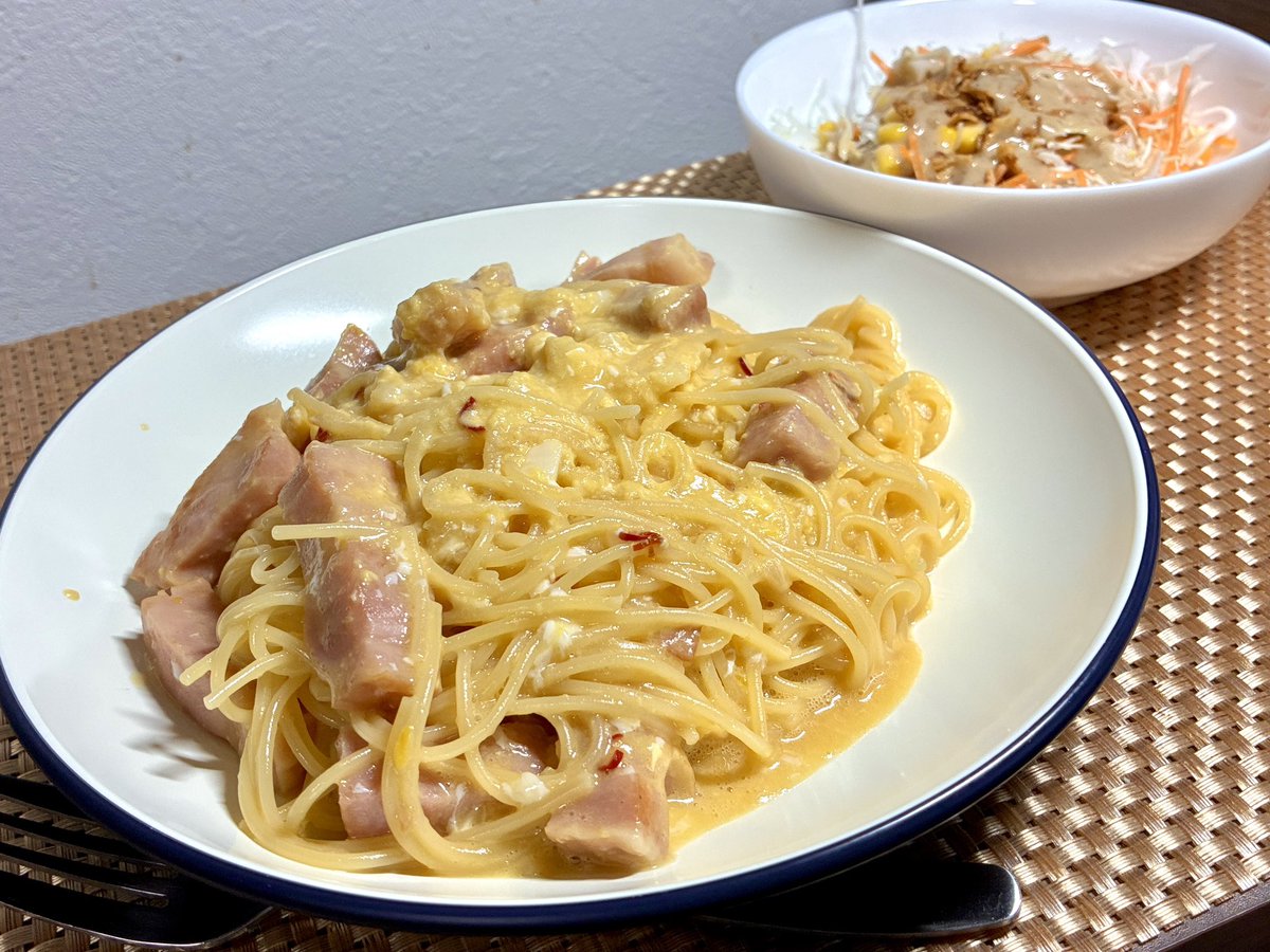 arumarux's tweet photo. カルボナーラの練習でめちゃうま卵ソース作れるようになったからぺぺたまも美味しくできた https://t.co/8SDMBWF6lh