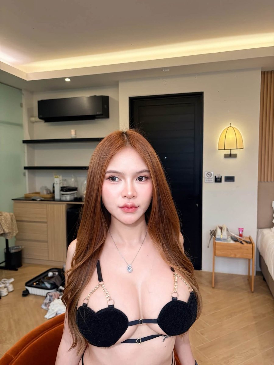 NievesHave8ab's tweet photo. ครีมพรีเมี่ยม เนียนจริง🌦️

บอกลาวิธีแต่งหน้าแบบเดิมๆ

ใช้แค่ตัวเดียว บำรุงกันแดด 🩵
#รับงานพะเยา ดอกคำใต้ ภูกามยาว แม่ใจ ฯ❤️💦

🆔fara2211
*ไม่มีมัดจำ https://t.co/yt0MRepxkt