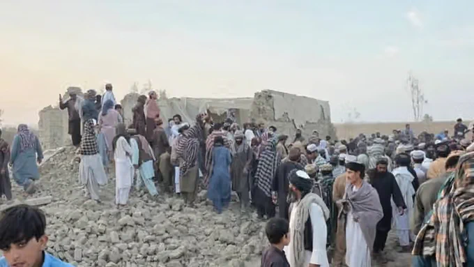 رهبر جبهه متحد: طالبان با پناه دادن به تروریست ها مردم را در معرض خطر قرار می دهد