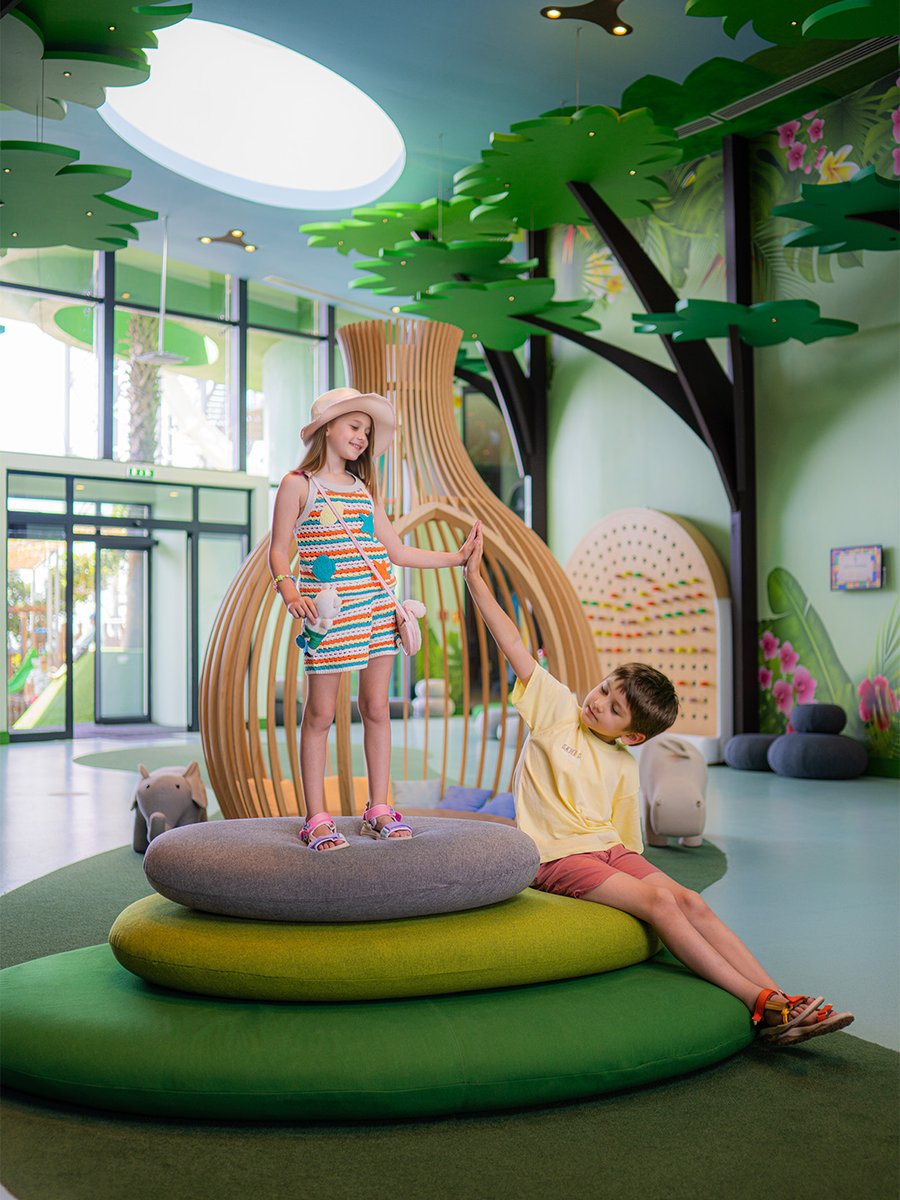 ElaResort's tweet photo. A world built entirely for their smiles. Safe, joyful, and full of endless discoveries. Enjoy the ultimate pool experience on your holiday getaway. ✨🍃
#elaexcellenceresortbelek #familyvacation #feelwell https://t.co/SpTgnWA58V