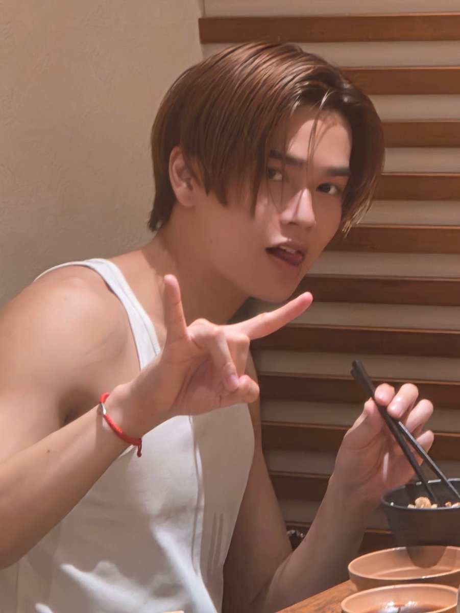 Starryhoshi's tweet photo. อันตรายอะ https://t.co/dlPk9Qh3QE