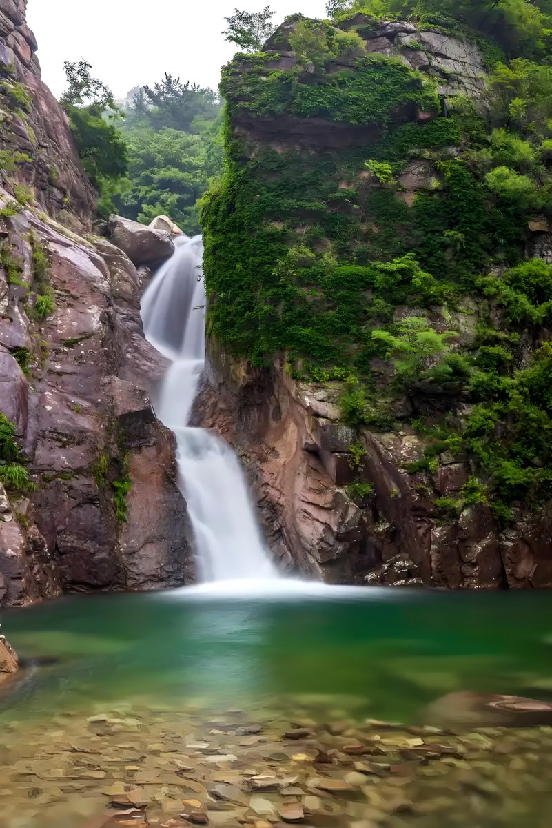 brixr0b696's tweet photo. [Just follow the waterfall’s flow, stay diligent and keep moving!]， https://t.co/tbSBO2qm86