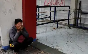 JakartaCasual's tweet photo. On this day 4 years ago...

...135 football fans went to a game...and never returned

Indonesian football fans don't forget anniversaries - have the @PSSI or the @ileague_id said anything today about the Kanjuruhan Tragedy? https://t.co/uAhVY6TDeA