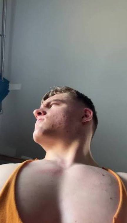 jacsonmoney's tweet photo. #viralㅤㅤ looking for slave 🦶 https://t.co/B3e48vNSR1