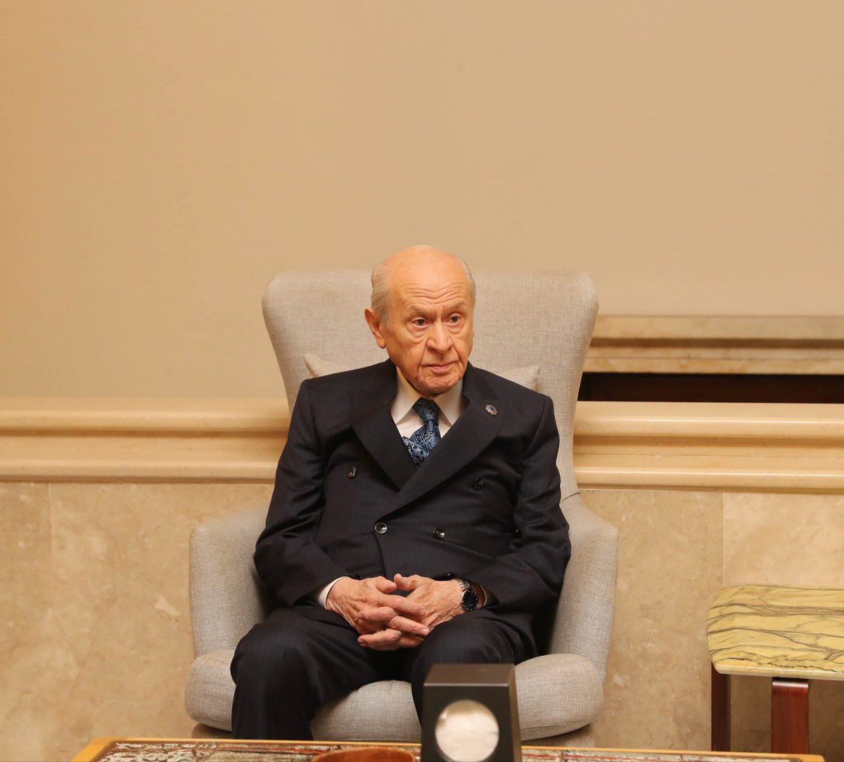 _MHPistanbul_'s tweet photo. Genel Başkanımız Sayın Devlet BAHÇELİ, 28. Dönem 5. Yasama Yılı açılışı için TBMM’de https://t.co/TseOx1K5Ua