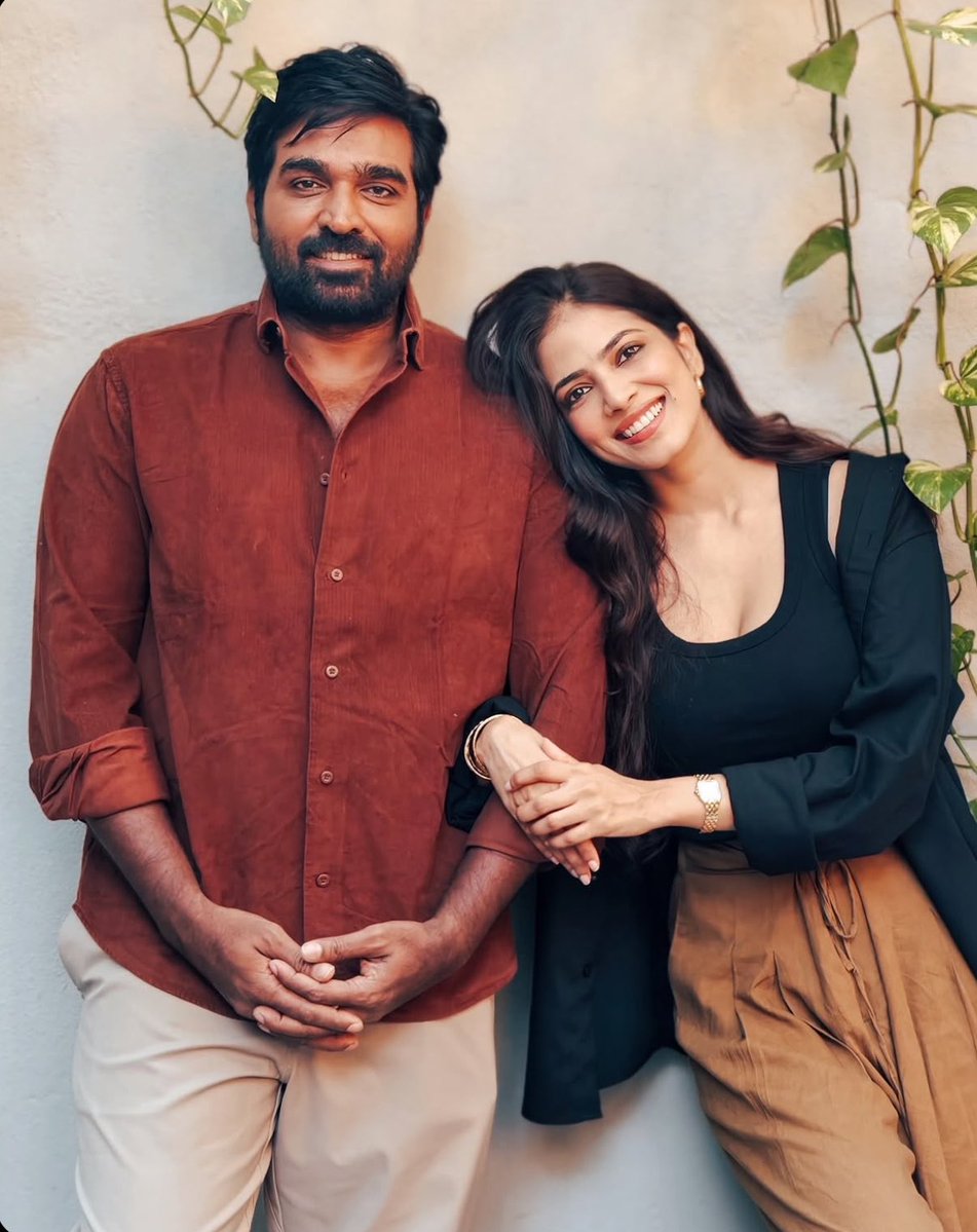 MalavikaM_Fans's tweet photo. https://t.co/Q3AfXPWTsw