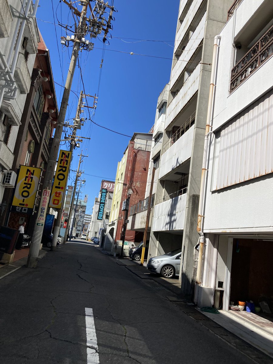 __yoruminn's tweet photo. 金津園〜 https://t.co/nHpdvqY6Gc