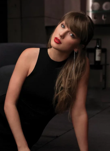 AboutMusicYT's tweet photo. Taylor Swift is the biggest artist influencer on IG at the moment based on engagement (via Hype Auditor). https://t.co/haG0EgScwm
