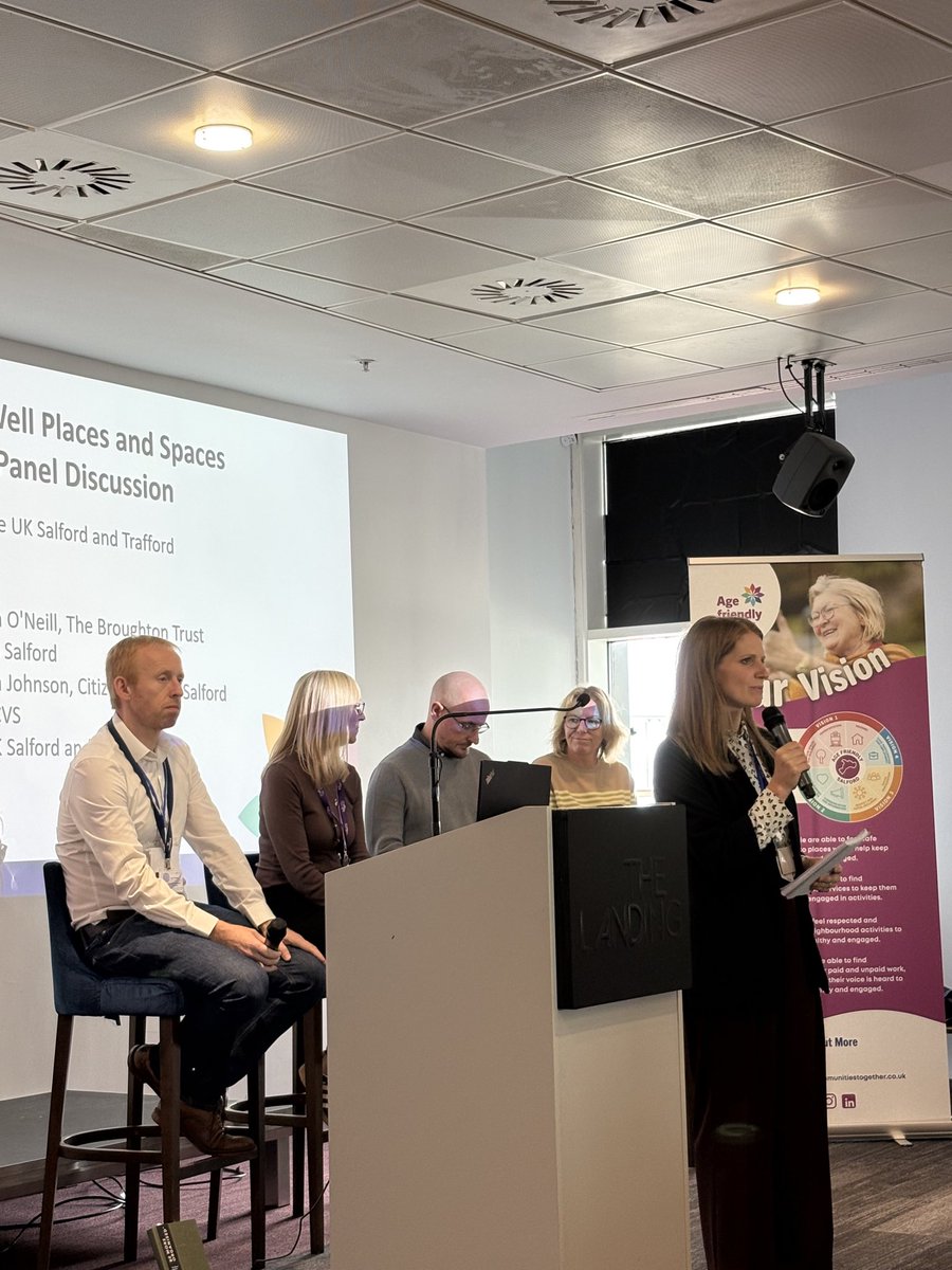 CEOSalfordCVS's tweet photo. Now hearing about #LiveWell in #Salford from colleagues from @SalfordCVS @AgeUKSalford @SalfordCAB @BroughtonTrust @Emmaus_Salford https://t.co/msSPrHb4zN