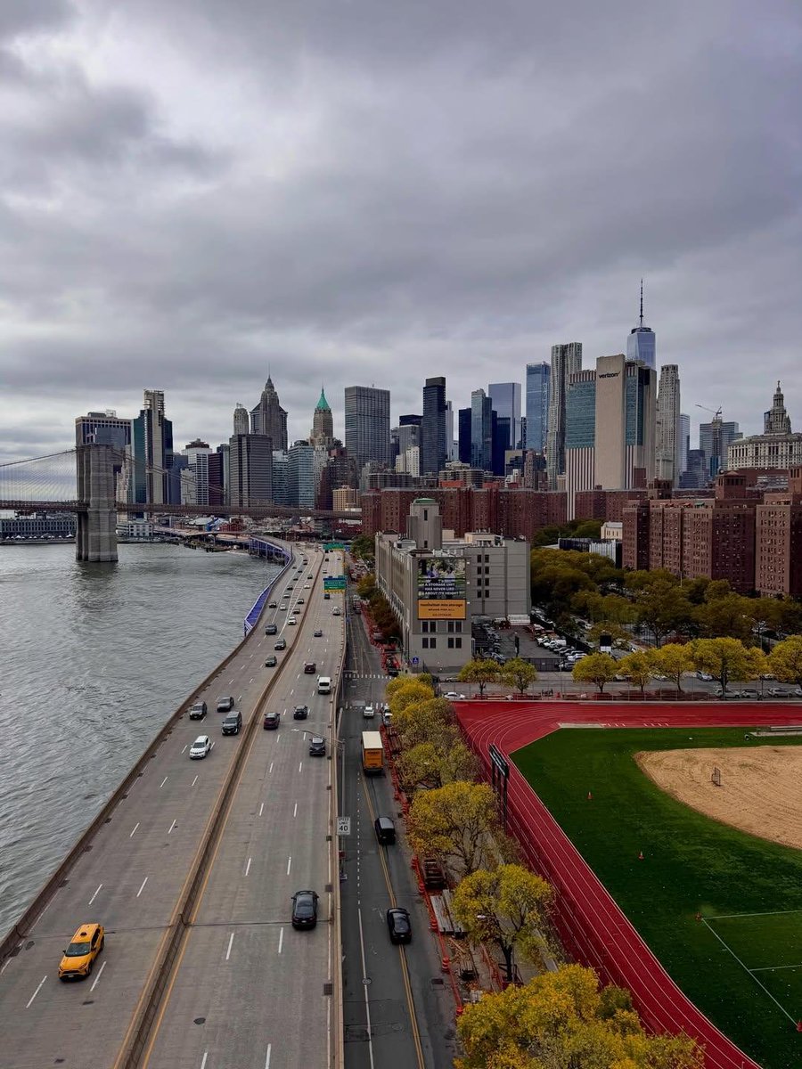 earthviewss1's tweet photo. October in New York 🇺🇸 https://t.co/OokBB5x5DE