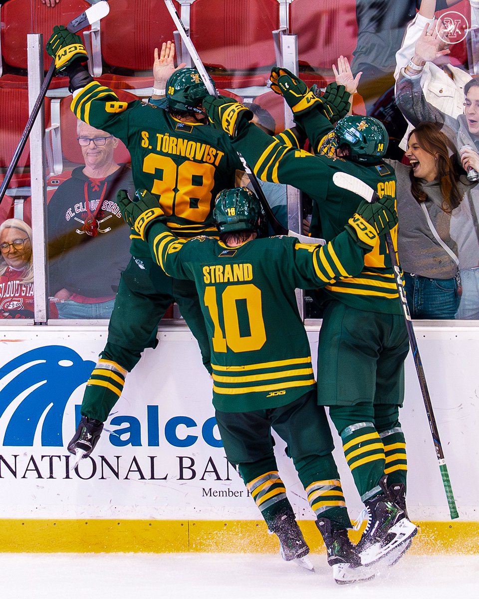 UVMmhockey tweet picture