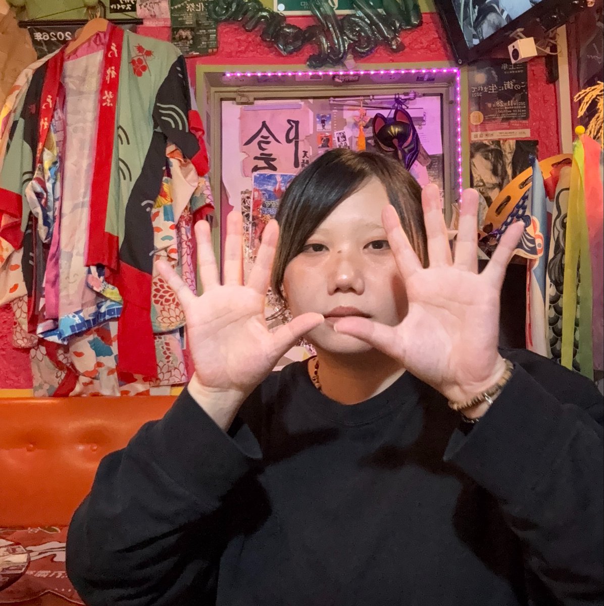 anomise_kabuki's tweet photo. 🦊10/1(木)つよいみかた開演🏮

21時〜翌6時
網@knee_333 

10月スタート▶️
絶対絶対いい夜しかやらないよ〜🙂‍↕️🫧
今夜もお待ちしてます♩

#まいにちみかた https://t.co/KFiR89PXa6