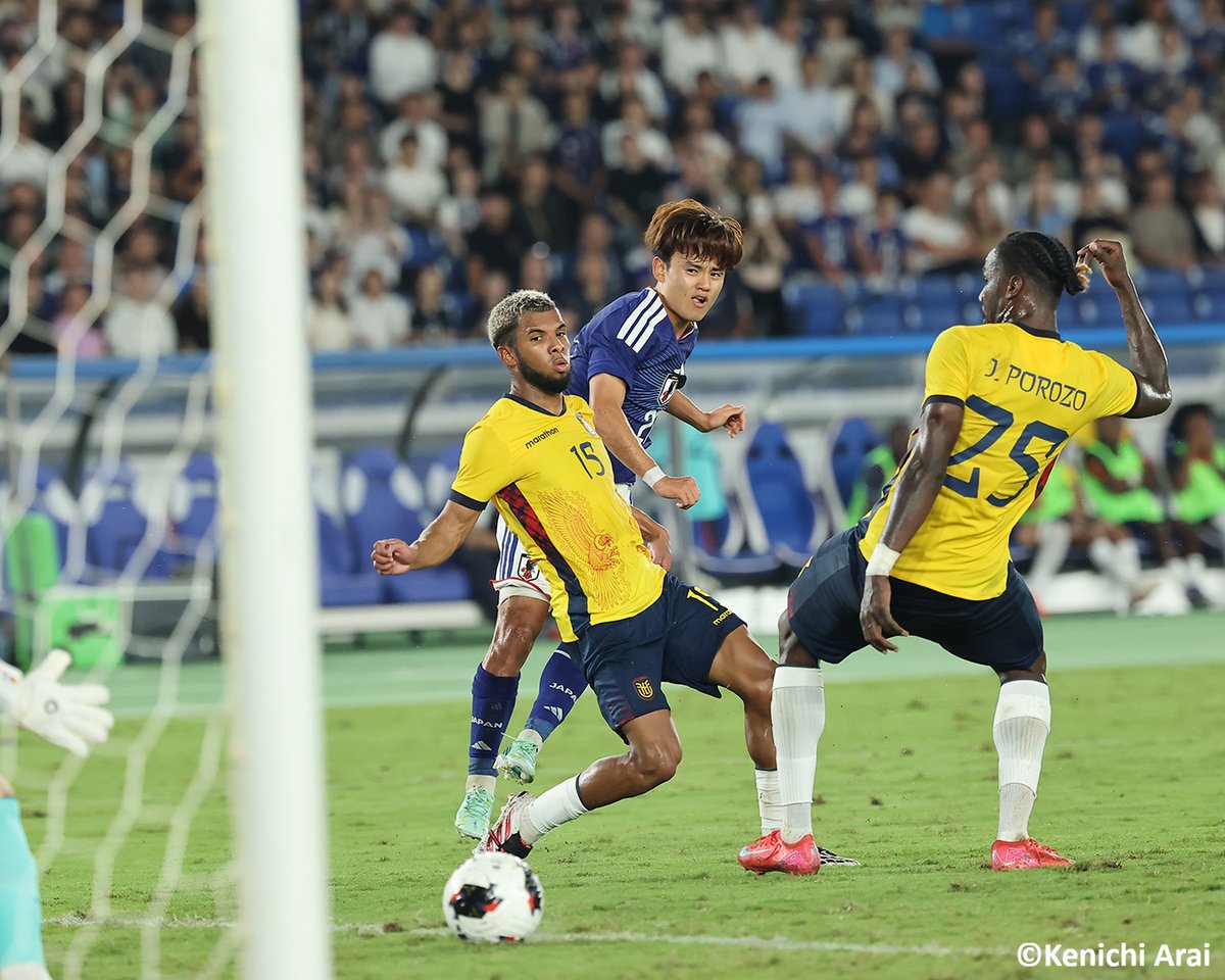 GoalJP_Official's tweet photo. 🇯🇵 PK戦の末、エクアドルに勝利！🇪🇨

序盤から球際の激しい攻防が続いた一戦は0-0で前半を終了。後半、日本代表はアタッカーを投入し決定機作るも、スコアレスで90分を終える。

鈴木彩艶のストップ＆全員���功でPK戦を制した！

日本 0-0 (PK: 5-4) エクアドル

#サッカー日本代表 #SAMURAIBLUE https://t.co/jWh03nezLk