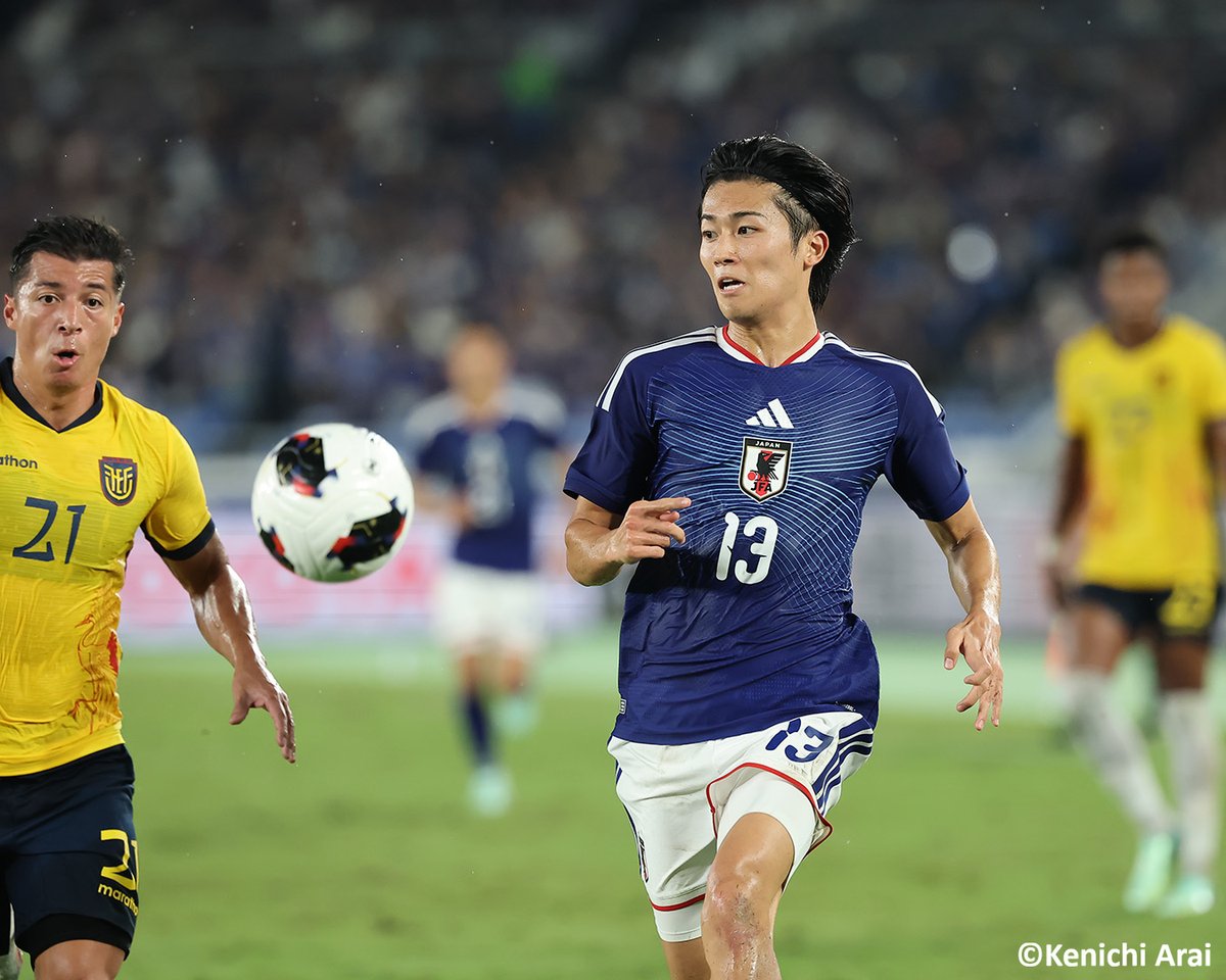 GoalJP_Official's tweet photo. 🇯🇵 PK戦の末、エクアドルに勝利！🇪🇨

序盤から球際の激しい攻防が続いた一戦は0-0で前半を終了。後半、日本代表はアタッカーを投入し決定機作るも、スコアレスで90分を終える。

鈴木彩艶のストップ＆全員���功でPK戦を制した！

日本 0-0 (PK: 5-4) エクアドル

#サッカー日本代表 #SAMURAIBLUE https://t.co/jWh03nezLk