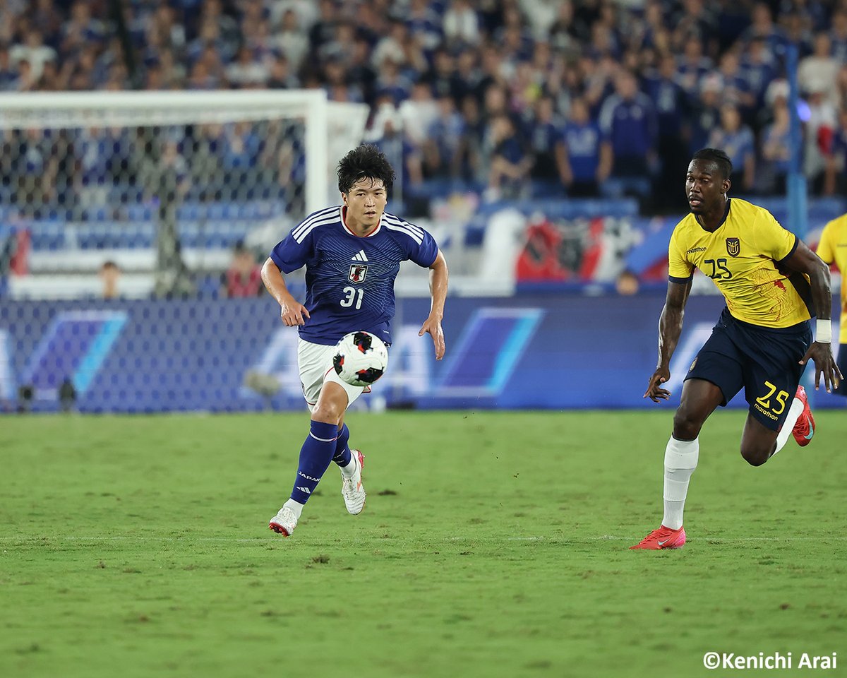 GoalJP_Official's tweet photo. 🇯🇵 PK戦の末、エクアドルに勝利！🇪🇨

序盤から球際の激しい攻防が続いた一戦は0-0で前半を終了。後半、日本代表はアタッカーを投入し決定機作るも、スコアレスで90分を終える。

鈴木彩艶のストップ＆全員���功でPK戦を制した！

日本 0-0 (PK: 5-4) エクアドル

#サッカー日本代表 #SAMURAIBLUE https://t.co/jWh03nezLk