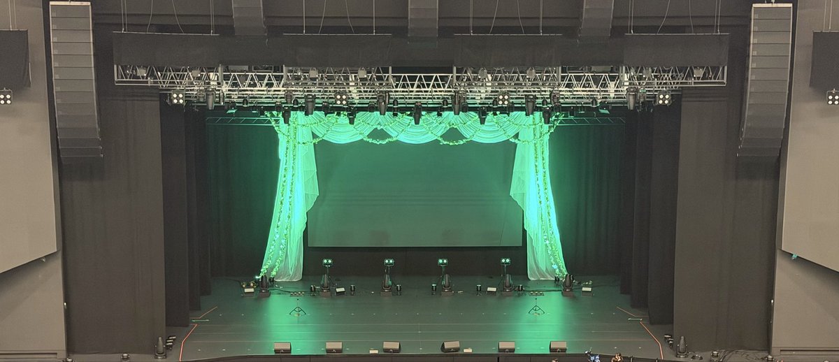 KoG_CT's tweet photo. さすがに行けないかと思ったけど、
なんとか現地で祝うことできた！
なちさんおめでとう🎉
#小川奈々子生誕祭2026 https://t.co/MnDJDga21k