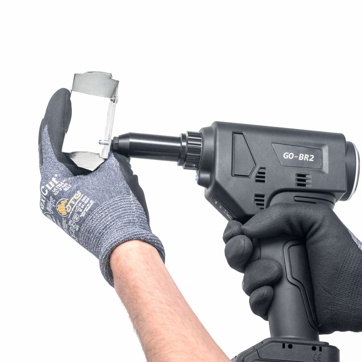 GoebelFasteners's tweet photo. Do you know about the #GOEBEL blind rivets and tools?
The GO-BULB can easily be set with the GOEBEL riveting tools like the BR2.

If you are interested in our products or need to know more about them please contact our sales team. https://t.co/mqFhFJq7ce