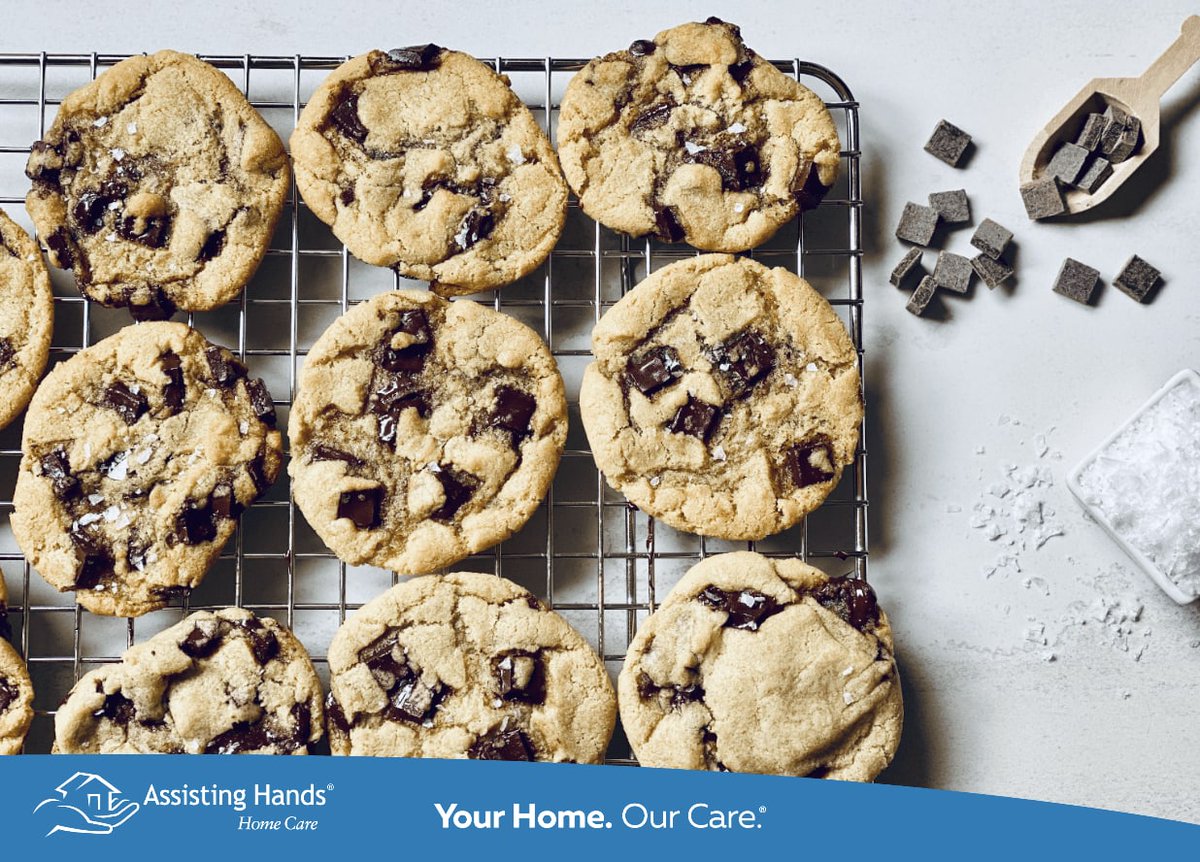 AHNSummit's tweet photo. Whether you like your cookies gooey, or crispy, their sweetness makes every bite enjoyable. Celebrating National Homemade Cookies Day with your family is a great way to stay connected with your loved ones while sharing a sweet treat! #AssistingHands https://t.co/QYlBefUYaK